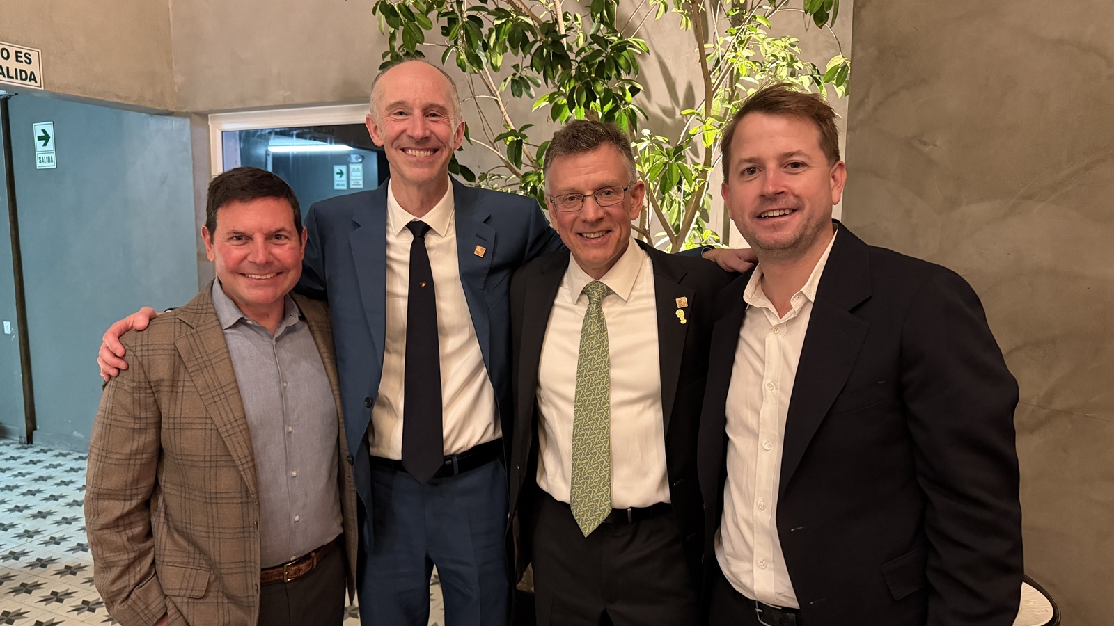NSONJ Neurosurgeons Share Expertise at International Society of University Neurosurgeons Meeting